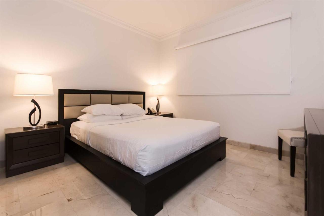 Palmaruba Condos Palm Beach Extérieur photo