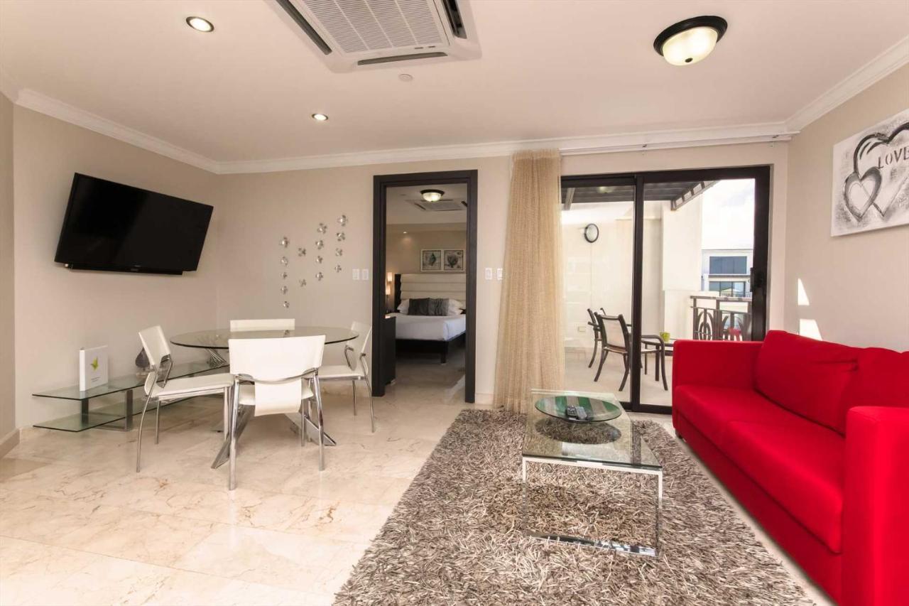 Palmaruba Condos Palm Beach Extérieur photo
